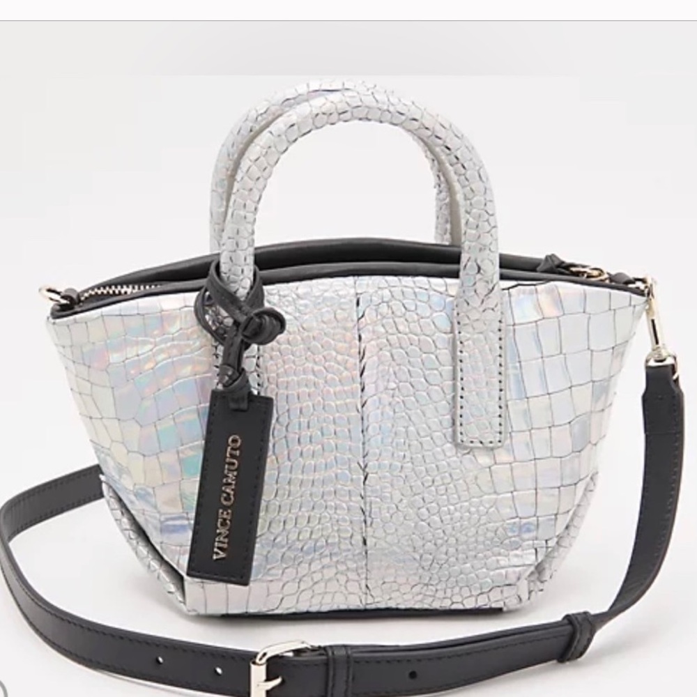 💥24 HR FLASH SALE💥Vince Camuto Iridescent Elliot Crossbody